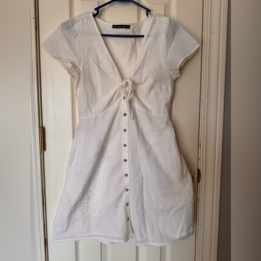 Abercrombie & Fitch Cream V-Neck Top